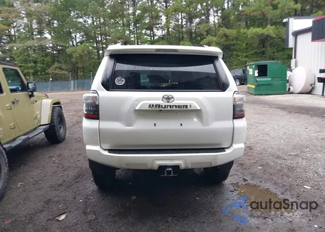 2023 Toyota 4Runner Sr5 из США, поврежденный, VIN JTEEU5JR6P5297806